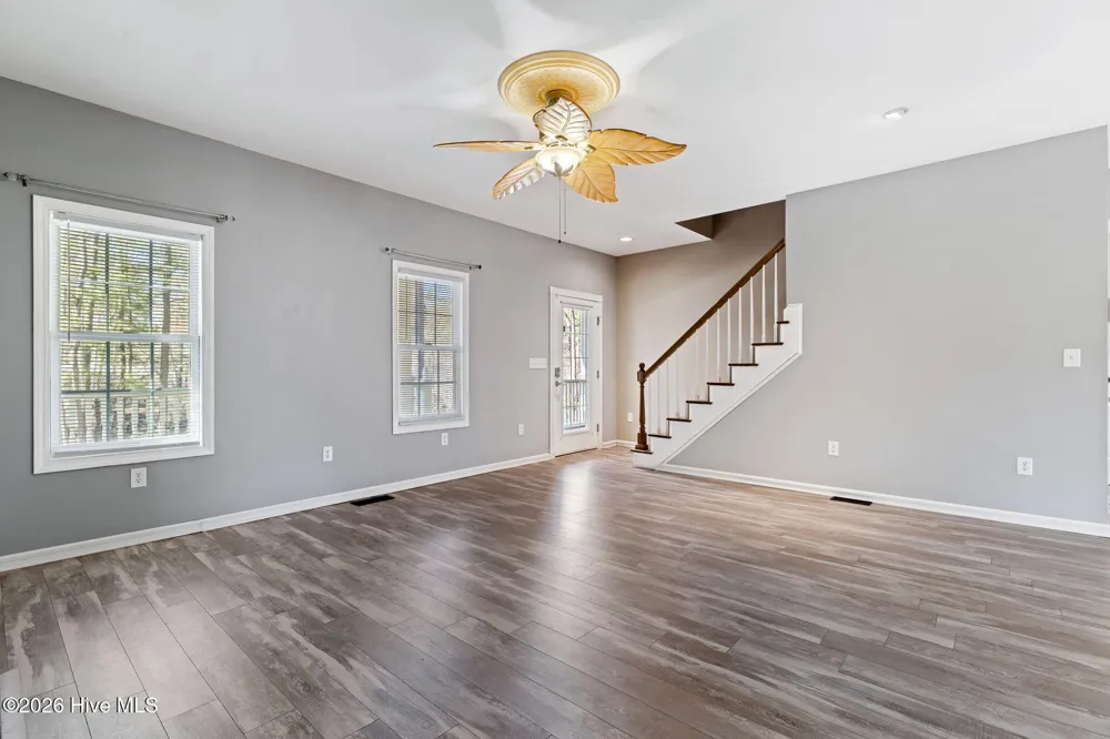 815 Riverview Drive Burgaw, NC 28425