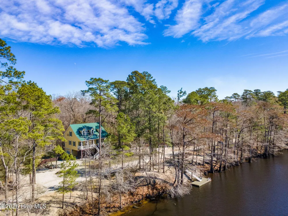 815 Riverview Drive Burgaw, NC 28425
