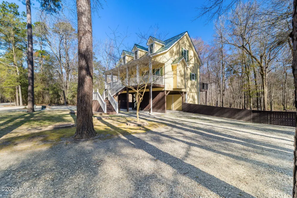 815 Riverview Drive Burgaw, NC 28425