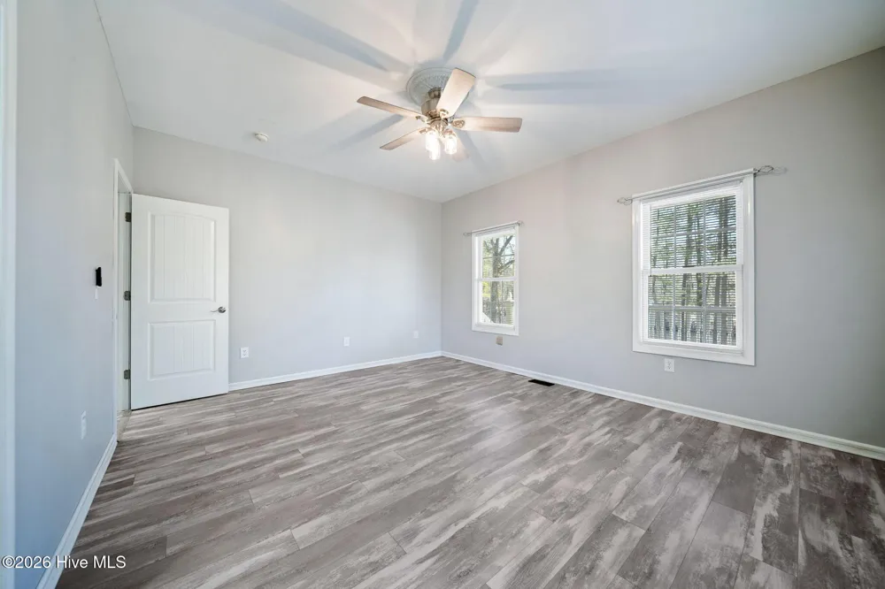 815 Riverview Drive Burgaw, NC 28425