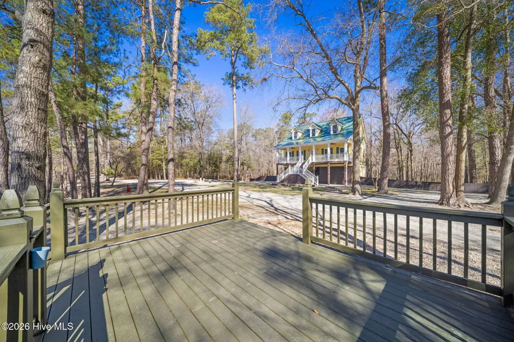 815 Riverview Drive Burgaw, NC 28425