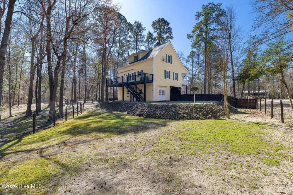 815 Riverview Drive Burgaw, NC 28425