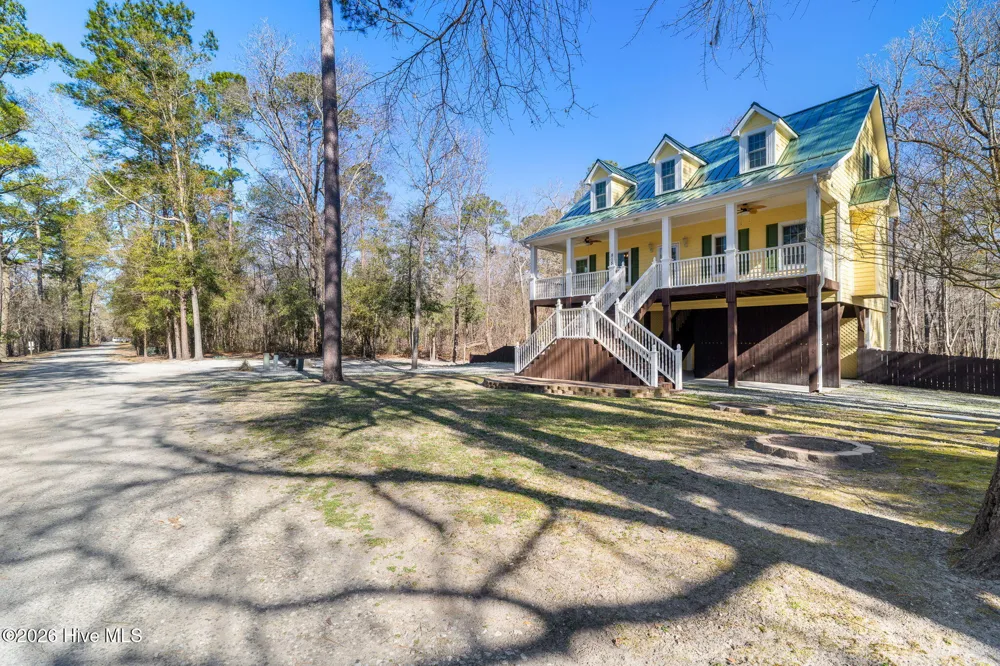 815 Riverview Drive Burgaw, NC 28425