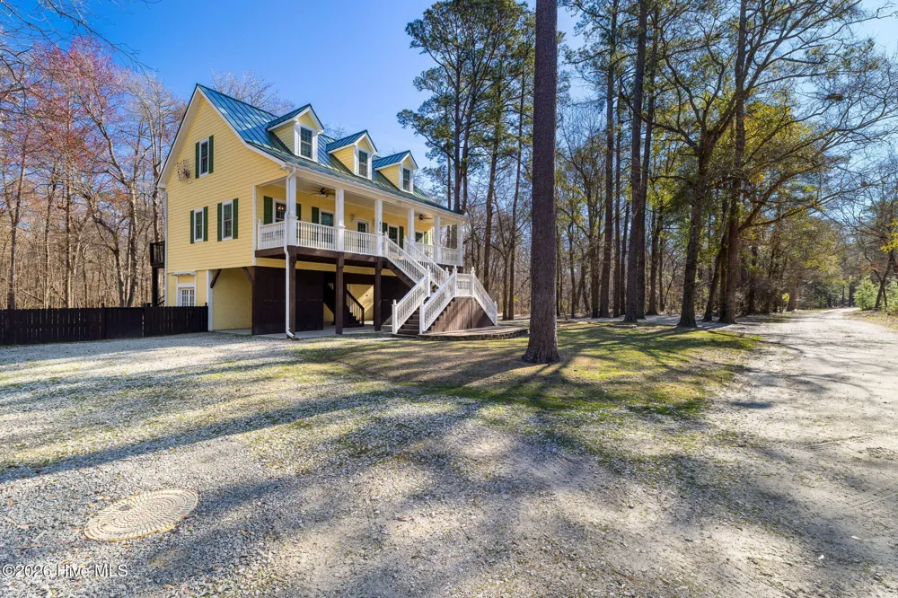 815 Riverview Drive Burgaw, NC 28425