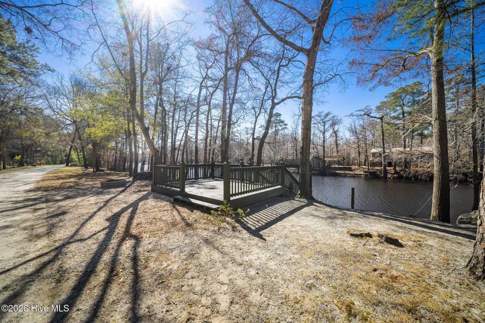 815 Riverview Drive Burgaw, NC 28425