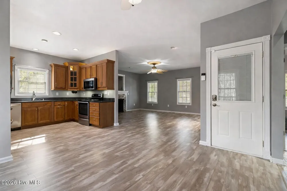 815 Riverview Drive Burgaw, NC 28425
