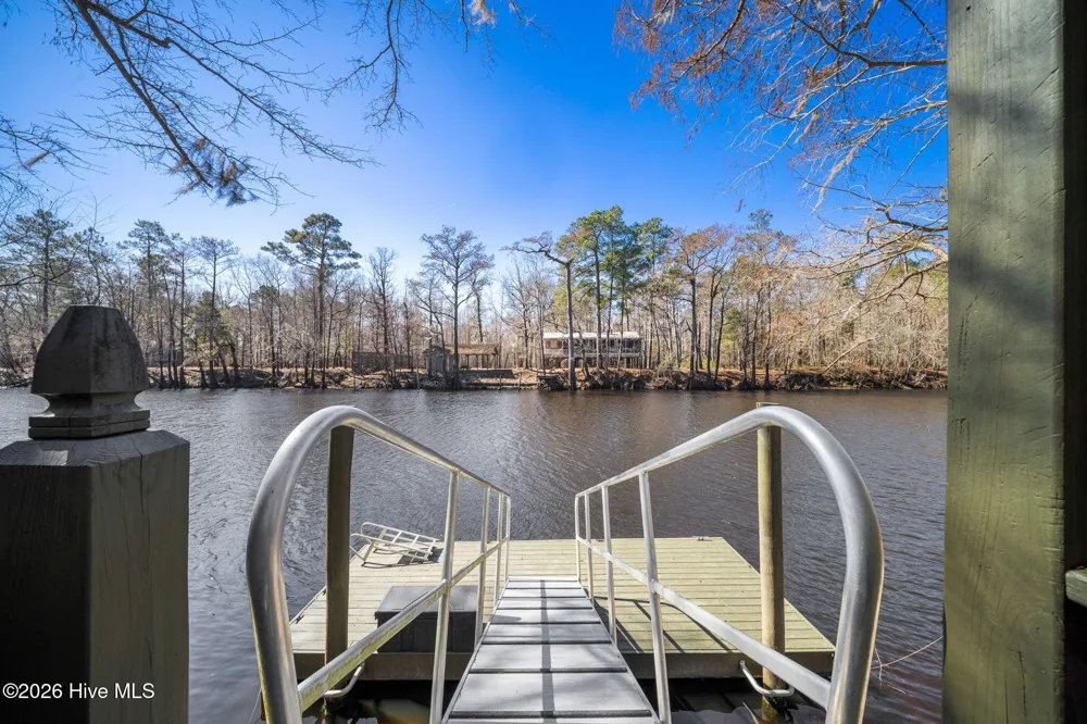 815 Riverview Drive Burgaw, NC 28425