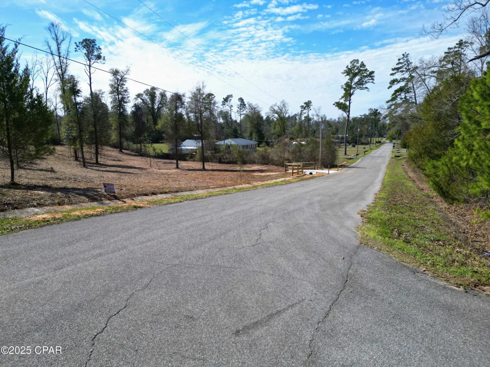 Donna Drive Marianna, FL 32446