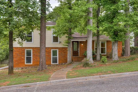 303 Meadowlake Drive