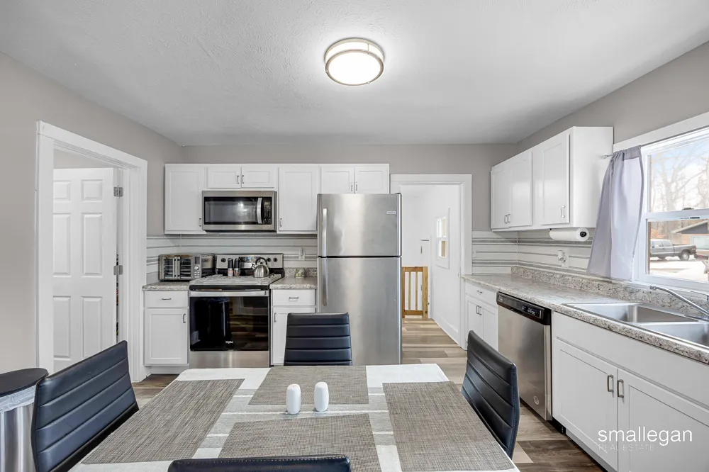1584 Carlton Street Muskegon Charter Township, MI 49442