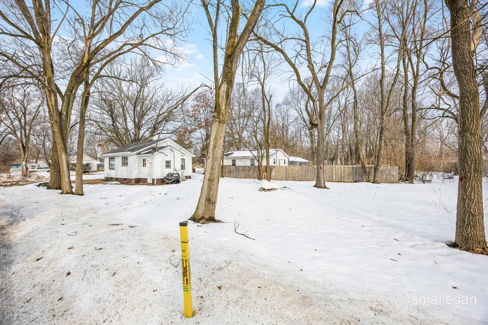 1584 Carlton Street Muskegon Charter Township, MI 49442