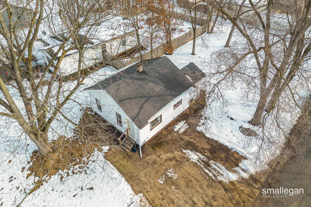 1584 Carlton Street Muskegon Charter Township, MI 49442