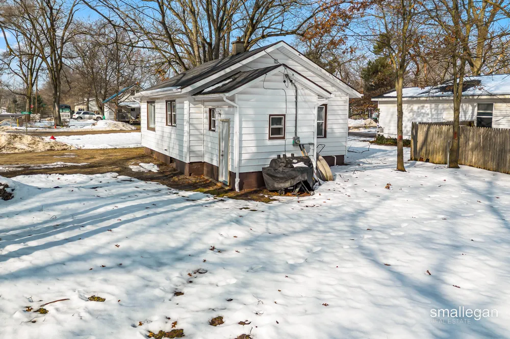 1584 Carlton Street Muskegon Charter Township, MI 49442