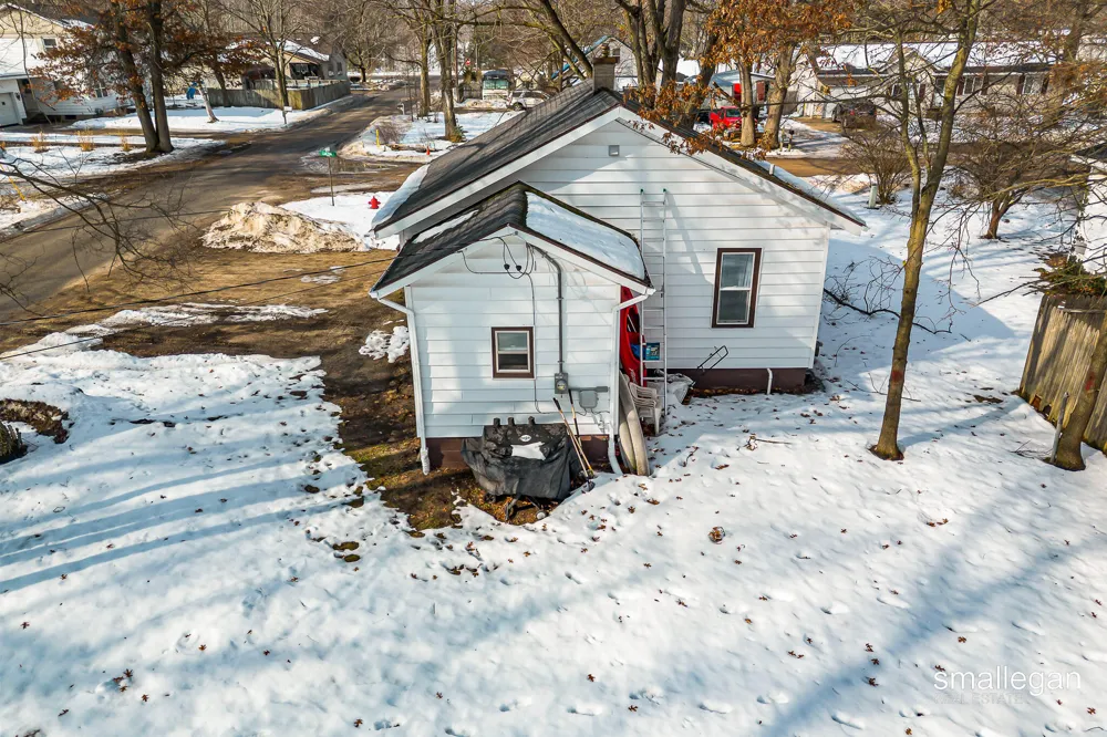 1584 Carlton Street Muskegon Charter Township, MI 49442
