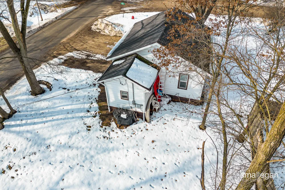 1584 Carlton Street Muskegon Charter Township, MI 49442