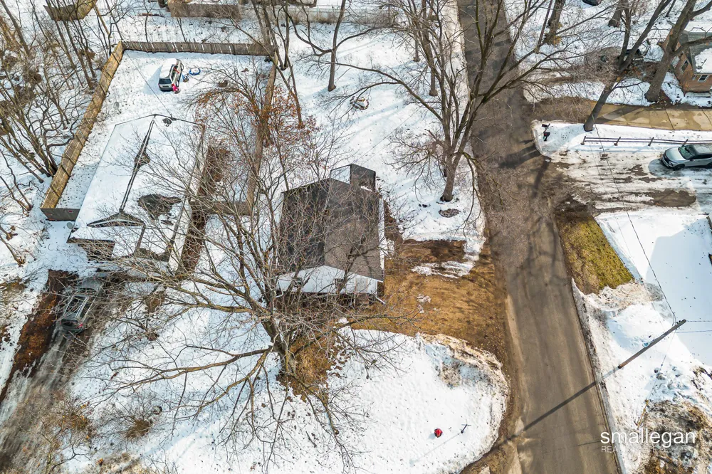 1584 Carlton Street Muskegon Charter Township, MI 49442