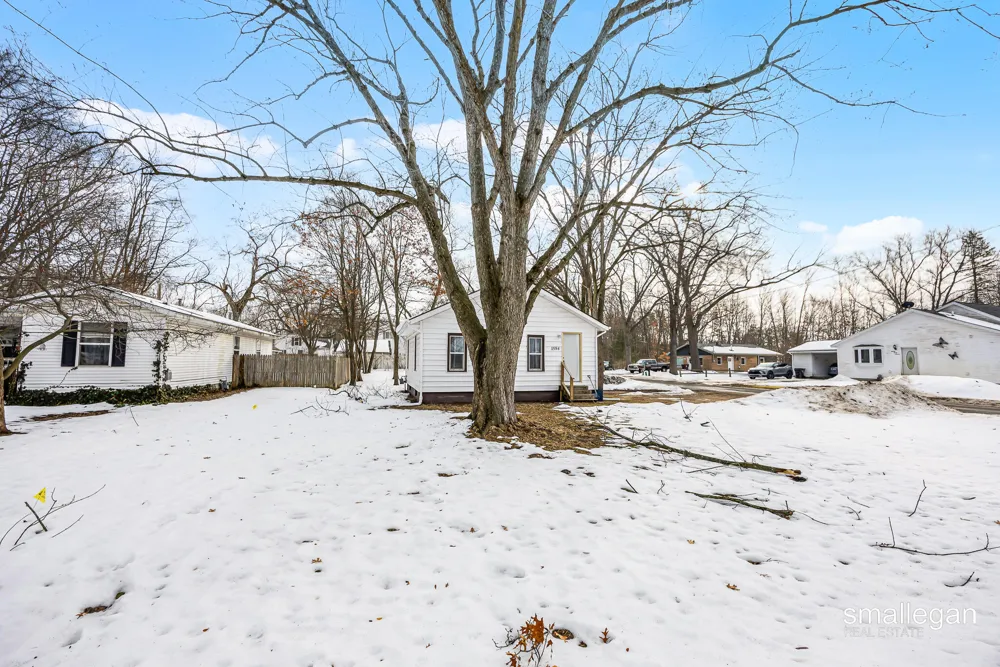 1584 Carlton Street Muskegon Charter Township, MI 49442