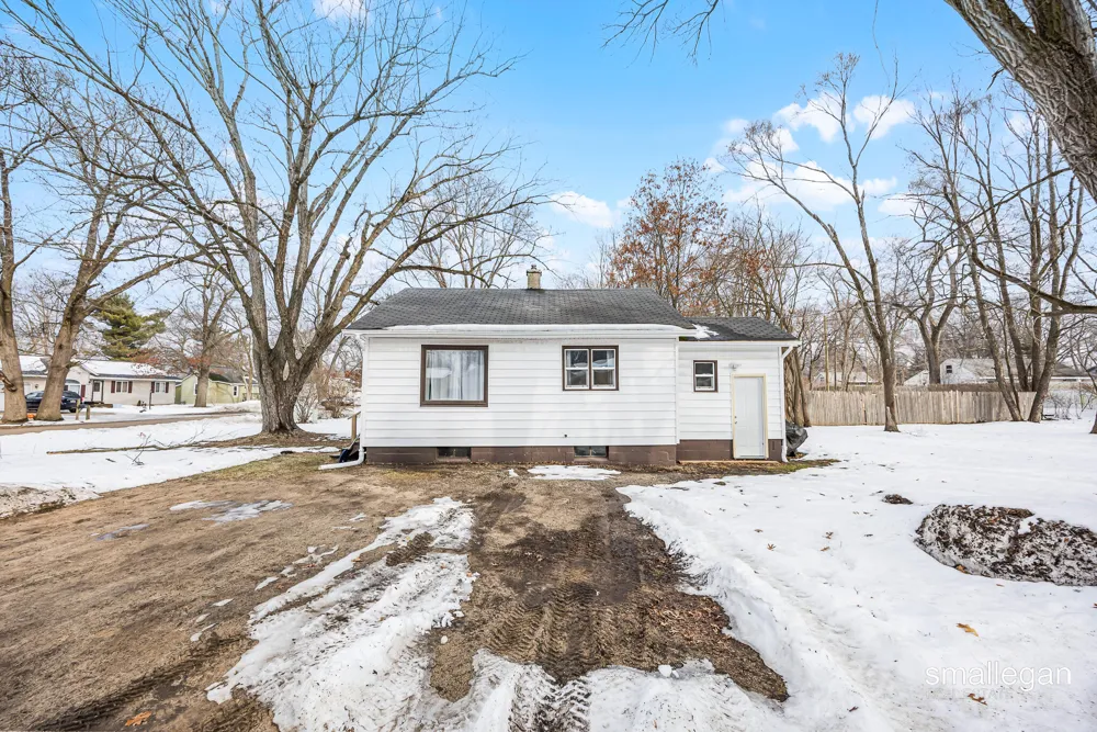 1584 Carlton Street Muskegon Charter Township, MI 49442