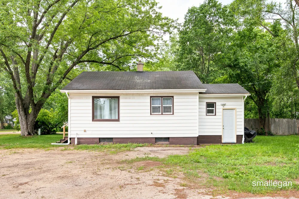 1584 Carlton Street Muskegon Charter Township, MI 49442