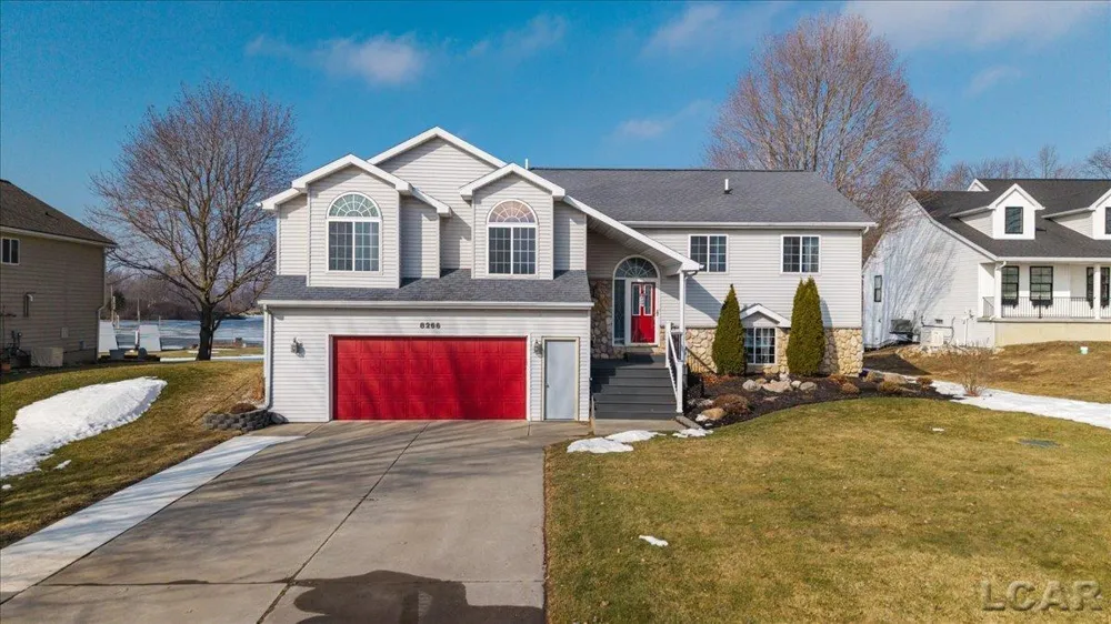 8266 Irish Mist Drive Cambridge Township, MI 49265