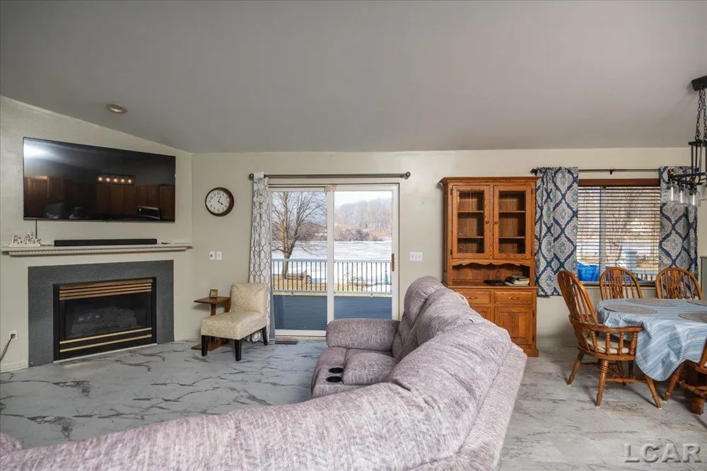 8266 Irish Mist Drive Cambridge Township, MI 49265