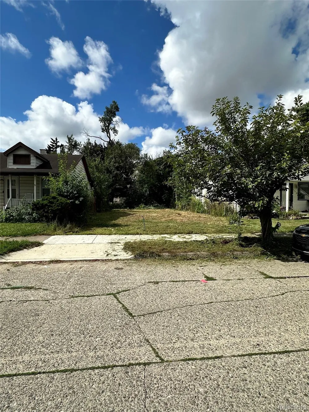 2105 Morris Avenue Lincoln Park City, MI 48146