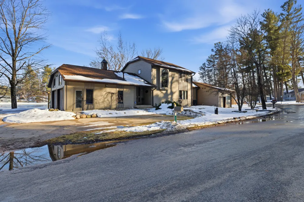 360 W Baldwin Lake Drive Greenville City, MI 48838