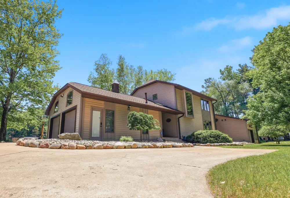 360 W Baldwin Lake Drive Greenville City, MI 48838