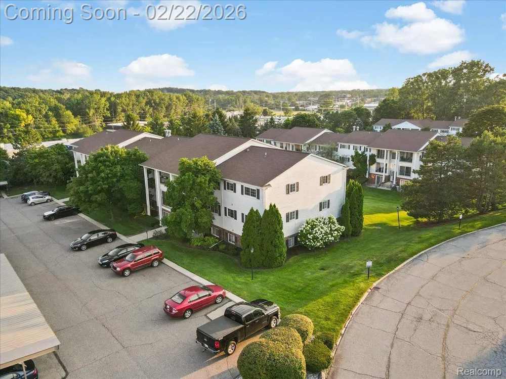 440 BALDWIN AVENUE #63 Rochester City, MI 48307