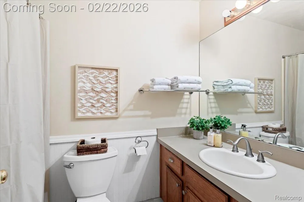 440 BALDWIN AVENUE #63 Rochester City, MI 48307