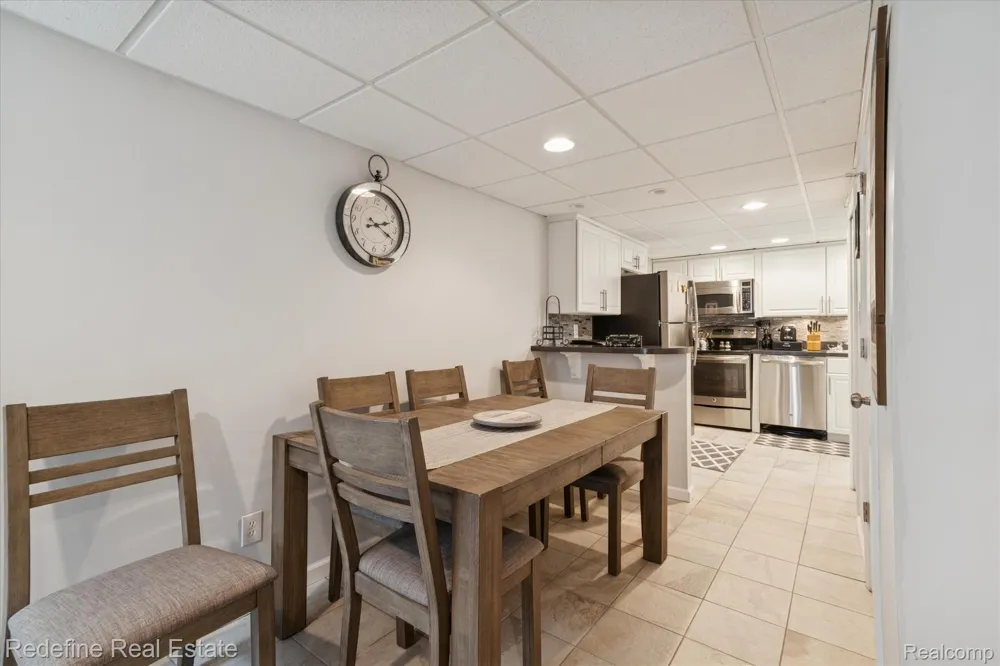 50340 Helfer Boulevard Wixom City, MI 48393