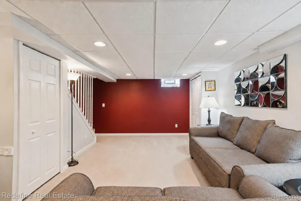 50340 Helfer Boulevard Wixom City, MI 48393