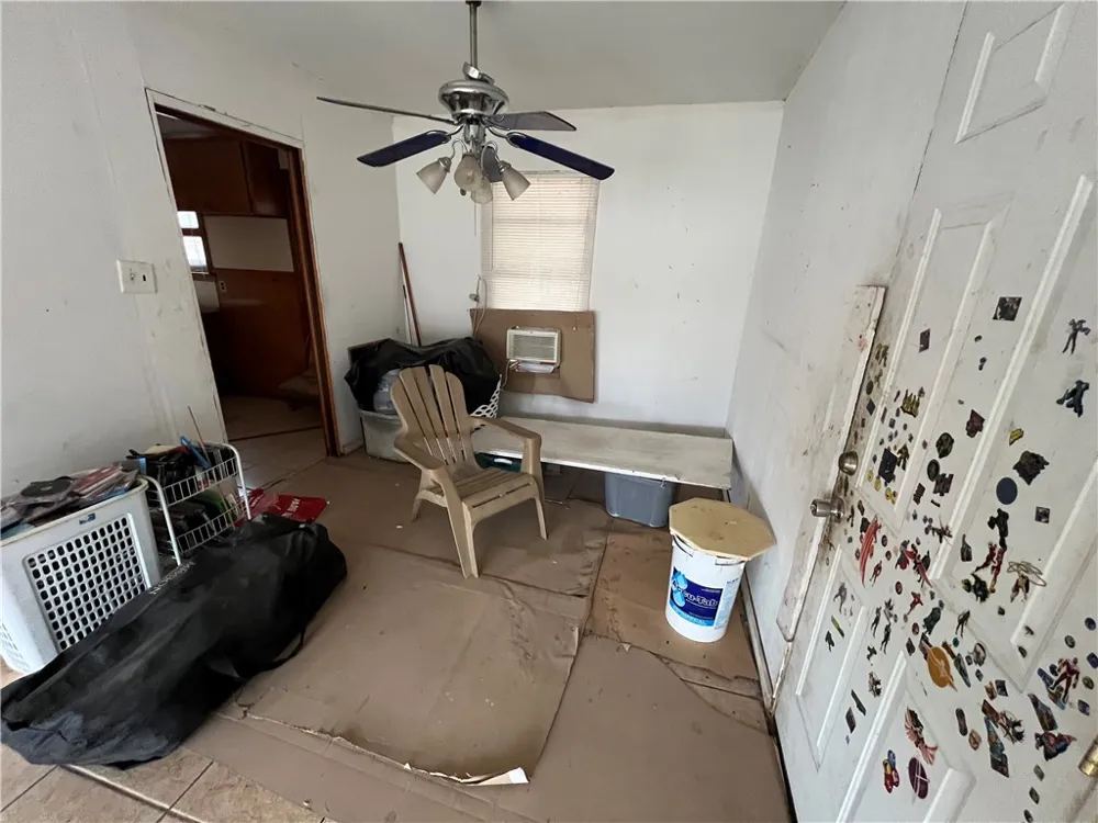 909 Highland Avenue Alice, TX 78332