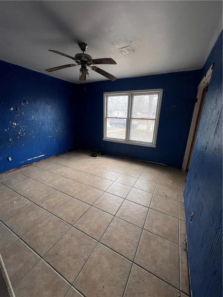 909 Highland Avenue Alice, TX 78332