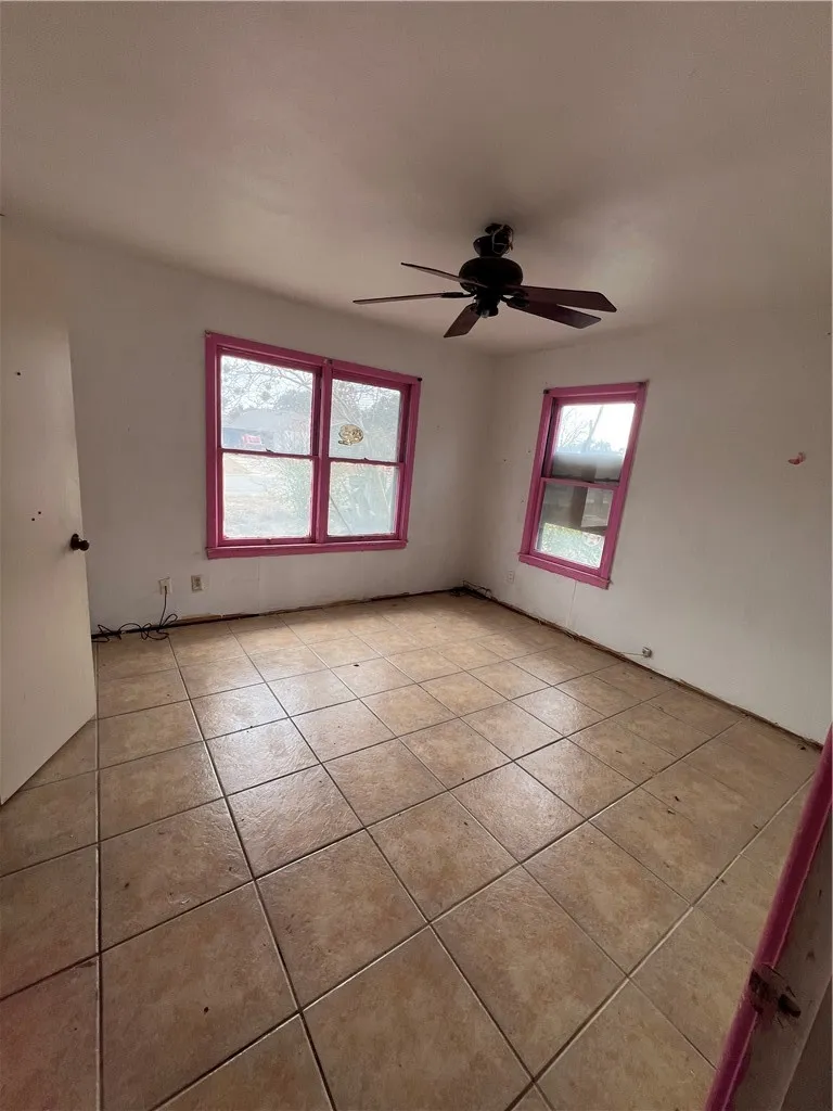 909 Highland Avenue Alice, TX 78332