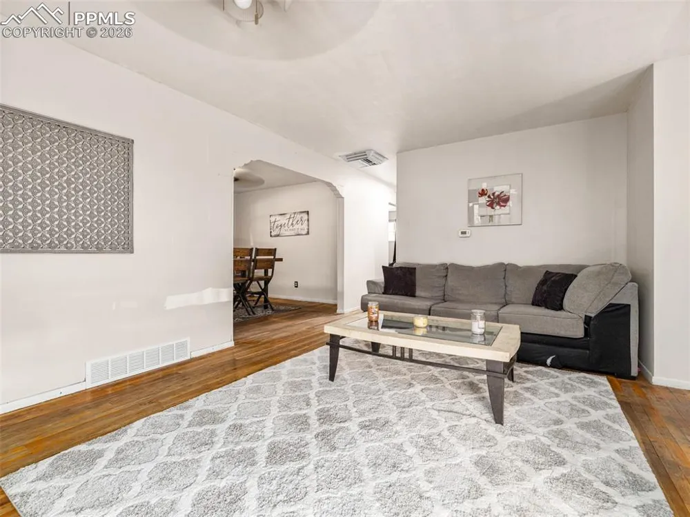 18 Dundee Lane Pueblo, CO 81001