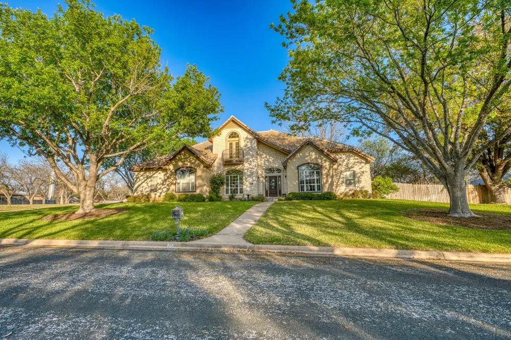 269 Quail Street Meadowlakes, TX 78654
