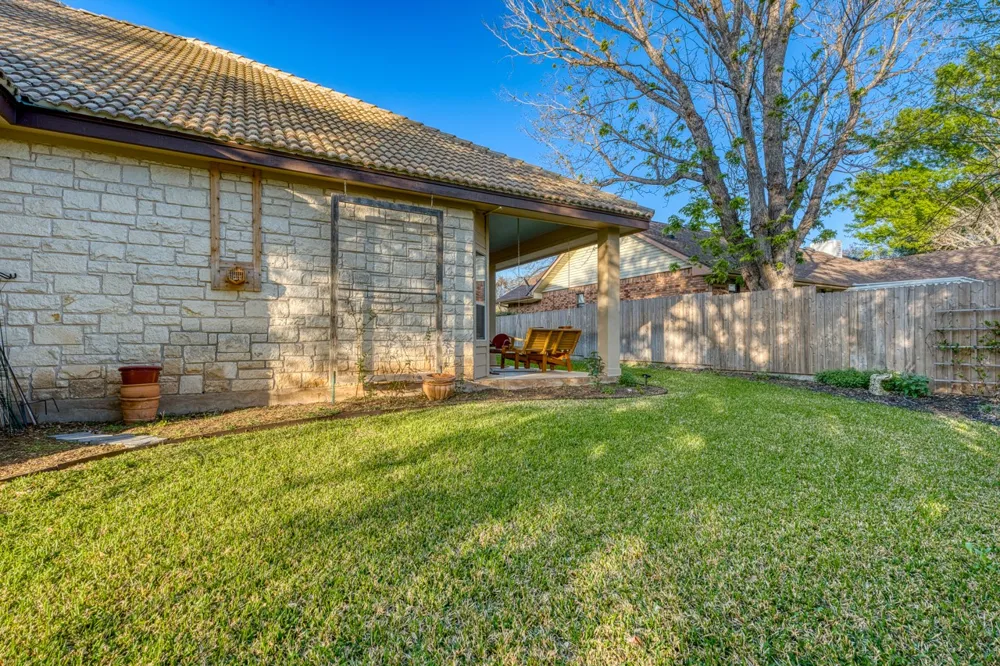 269 Quail Street Meadowlakes, TX 78654