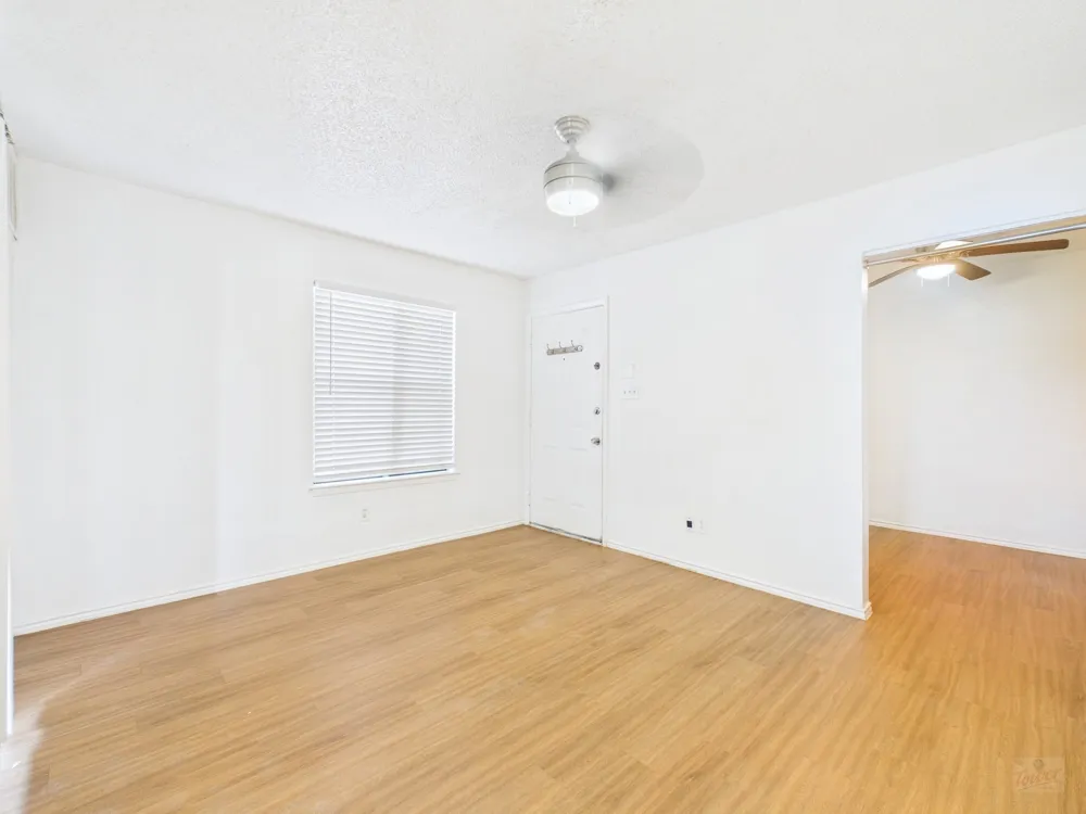 2500 Burleson Road #201 Austin, TX 78741