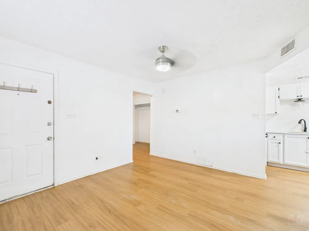 2500 Burleson Road #201 Austin, TX 78741