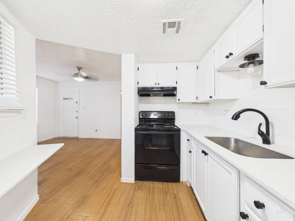 2500 Burleson Road #201 Austin, TX 78741