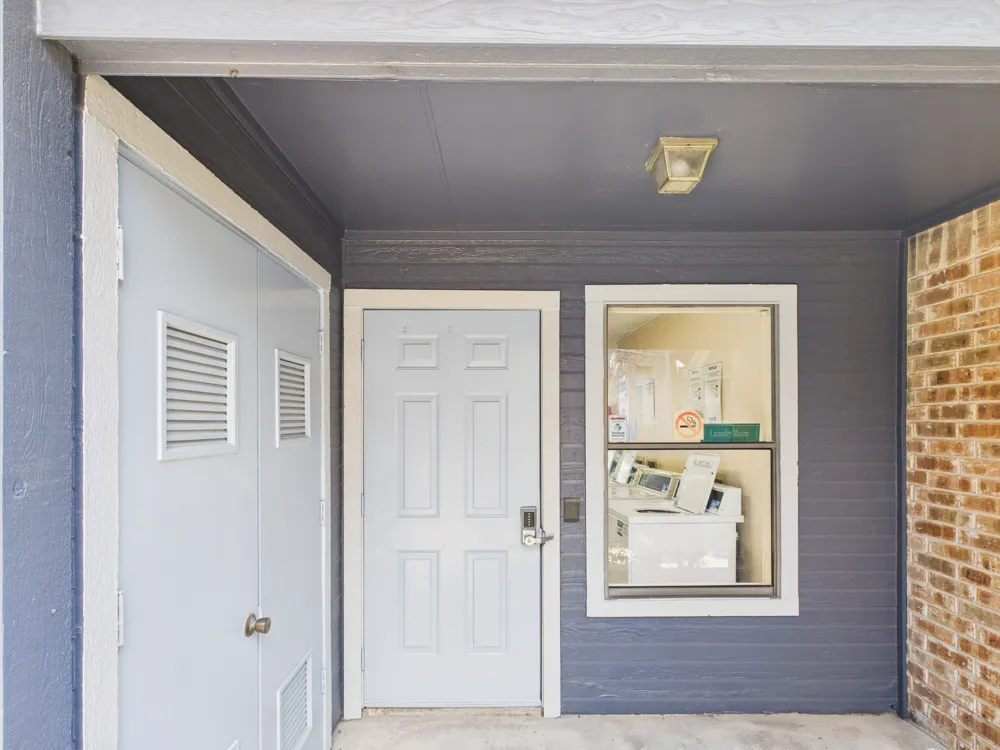 2500 Burleson Road #201 Austin, TX 78741
