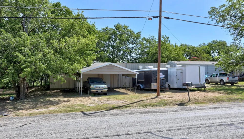 508 W Mesquite Avenue Rogers, TX 76569
