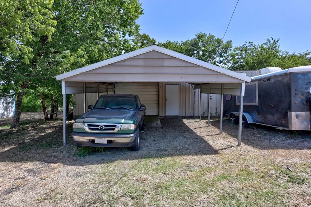 508 W Mesquite Avenue Rogers, TX 76569