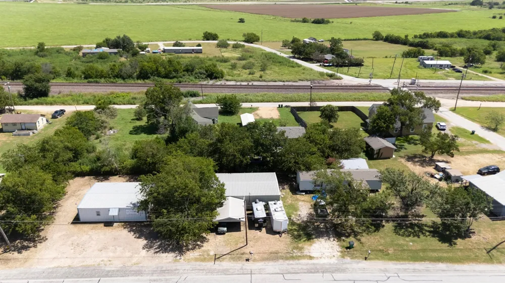 508 W Mesquite Avenue Rogers, TX 76569