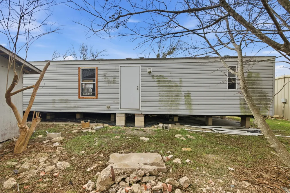 508 W Mesquite Avenue Rogers, TX 76569