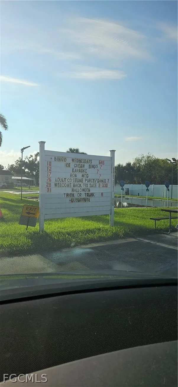 Wagon Wheel Circle North Fort Myers, FL 33917