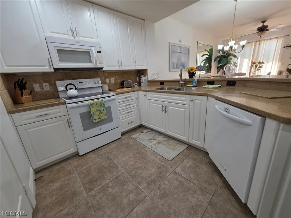 Cape Harbour Drive #211 Cape Coral, FL 33914