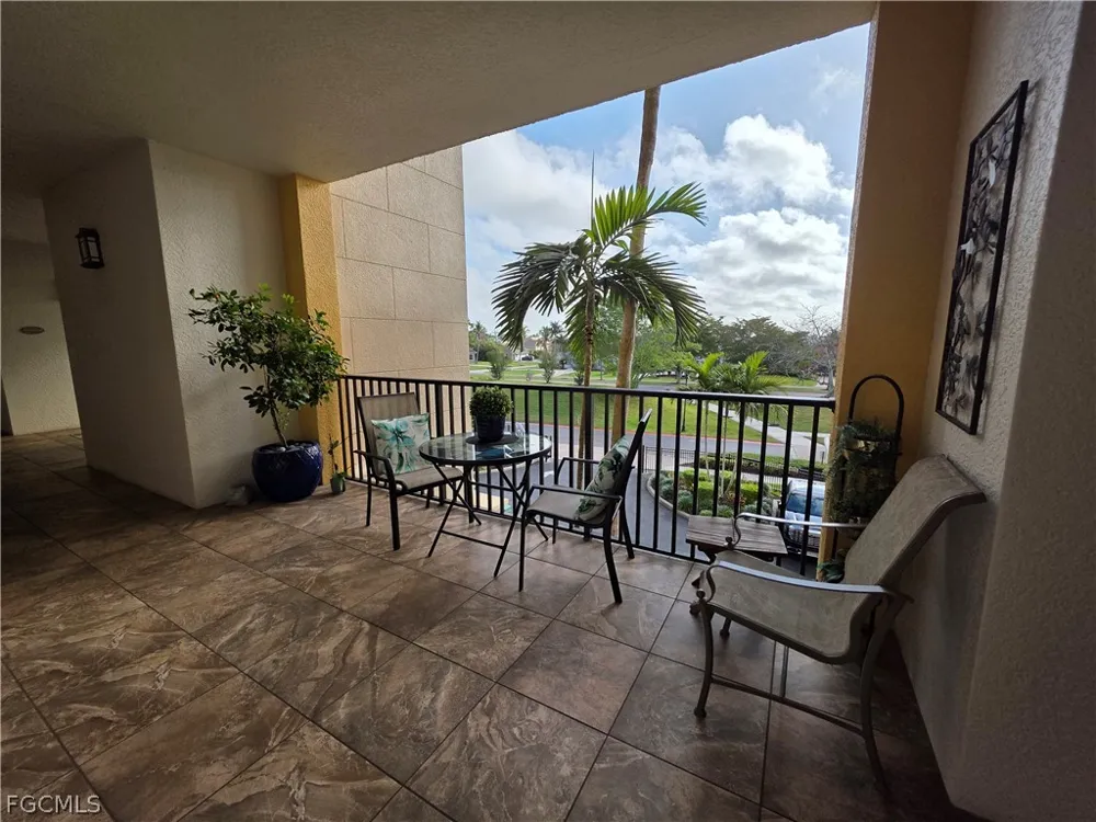 Cape Harbour Drive #211 Cape Coral, FL 33914