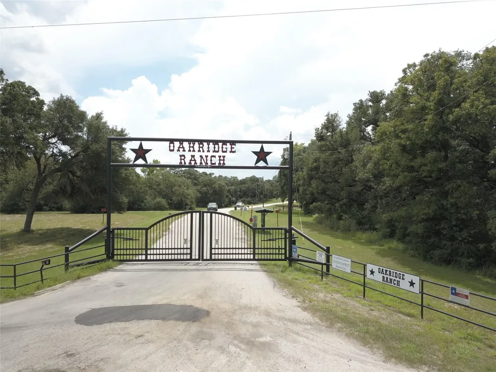 Big Buck Road Weimar, TX 78962